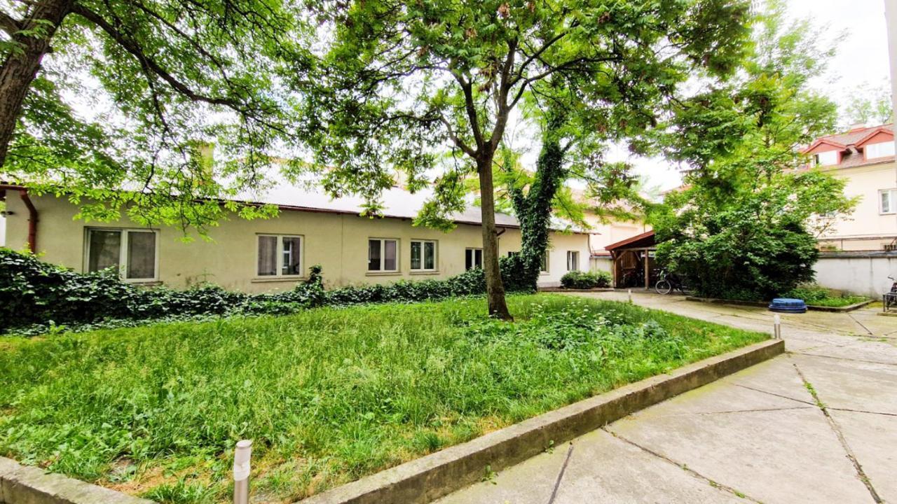 Citynest Apartments Krakow Bagian luar foto